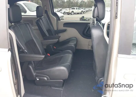 2015 Dodge Grand Caravan Sxt Plus z USA, uszkodzony, nr VIN 2C4RDGCG2FR691060